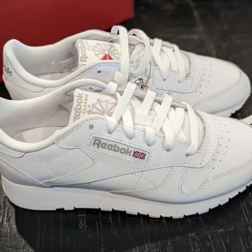 Reebok classic leather unisex running shoes - Picture 2 of 5